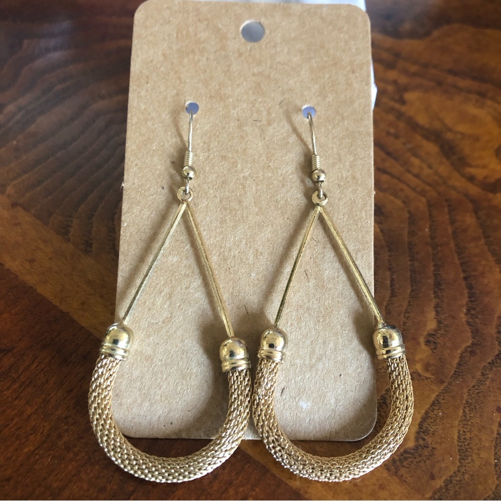 Elegant gold tone mesh dangle earrings